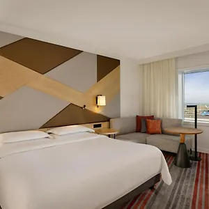 https://sheraton-amsterdam-airport.amsterdamhotelsnl.com